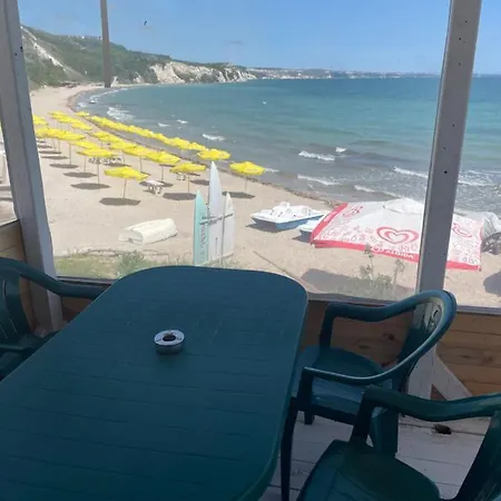 каравана Adventure Caravan Kavarna